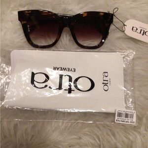NEW! OTRA Cece tortoise sunglasses